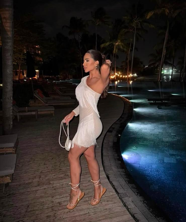 Vestido Curto Ombro Único com Franjas Off White - Imagem 3