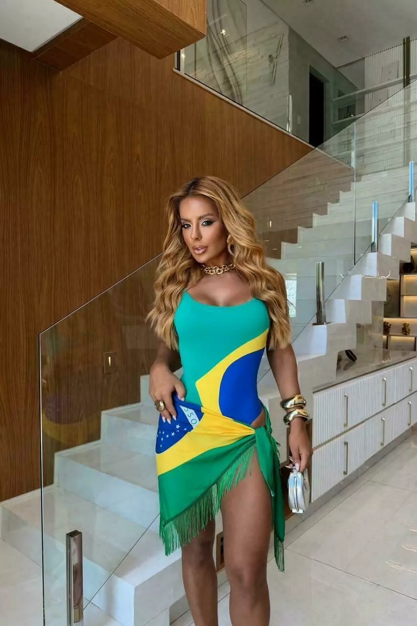 Maiô Bandeira do Brasil - Que Bela Mulher